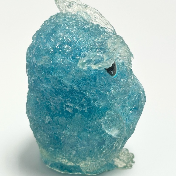 Natural crystal and resin Owl Figurine. PRICE IS FIRM! NO LOWBALL OFFERS! - Picture 4 of 10